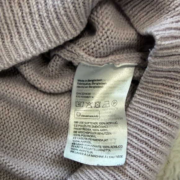 Divided Women's Lavender Crew Neck Sweater - Picture 10 of 10